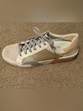 Dolce Vita Sneakers